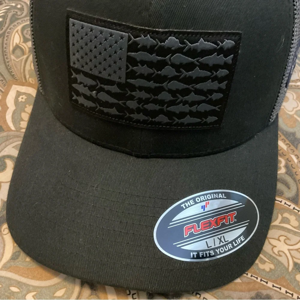 NWT Columbia PGF Mesh Fitted Ball Cap Sz L/XL